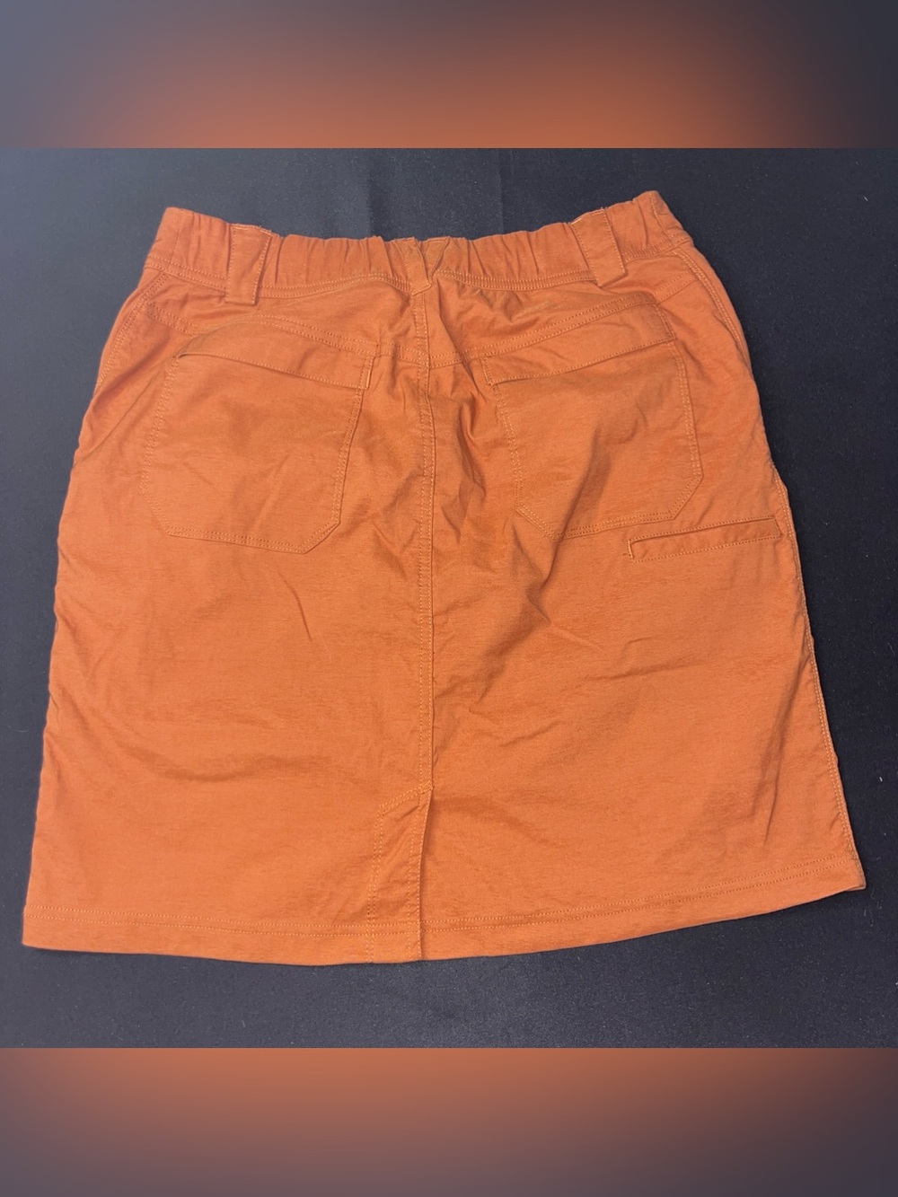 Duluth Trading Co Orange Cargo Skort. Size 10 - Picture 2 of 3